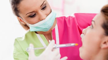 臨床歯科麻酔認定歯科衛生士ってどんな資格？